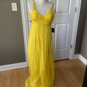 Aidan Mattox yellow gown size 4. NWT